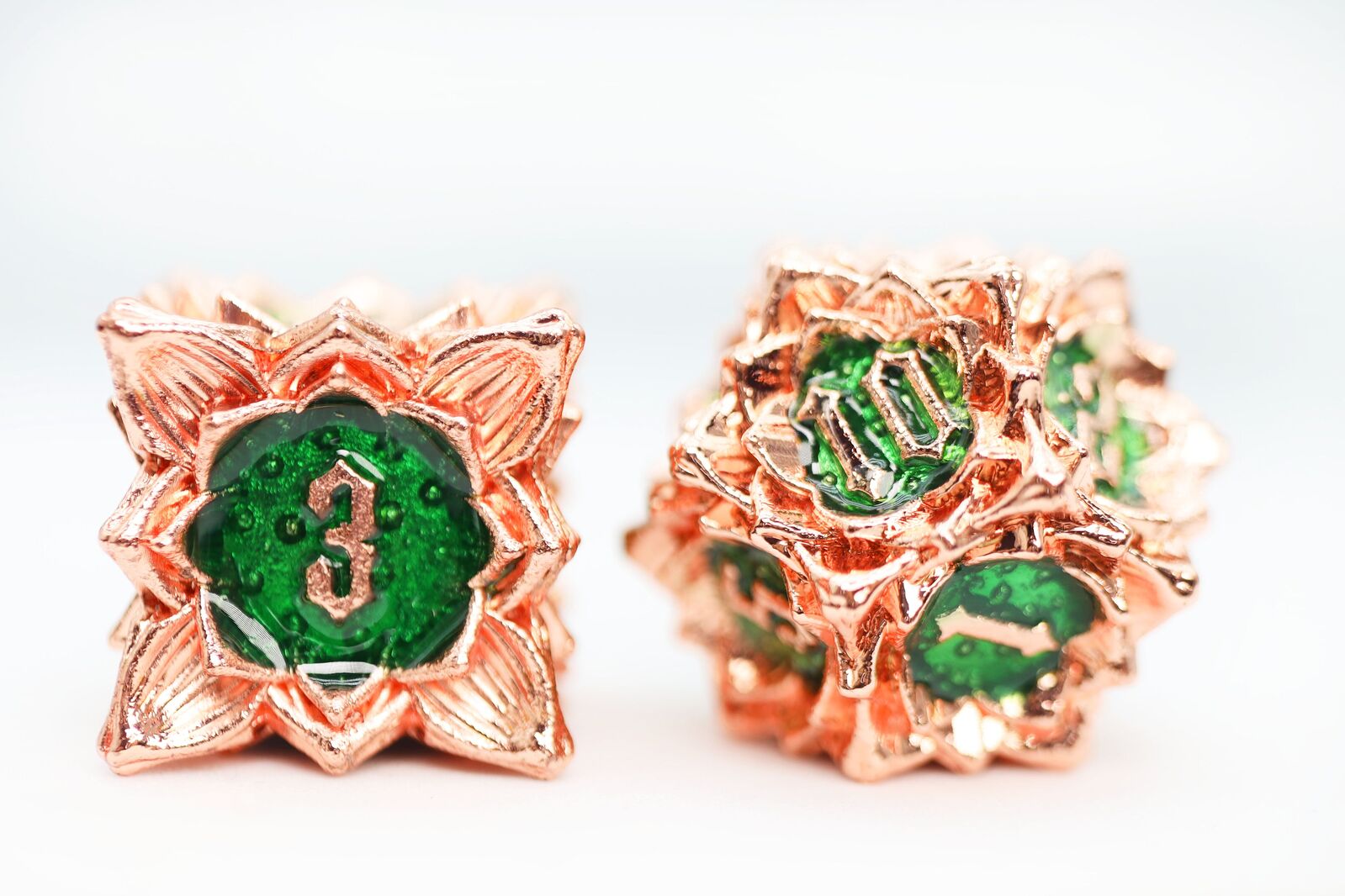 Floral Starburst: Emerald Caladium - Metal RPG Dice Set