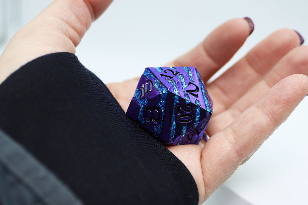 35mm Metal D20 - Purple with Blue Mica