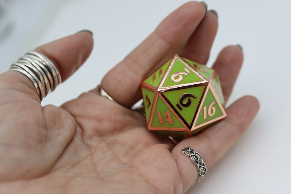 Acquisitions Inc 35mm Metal D20: Strix