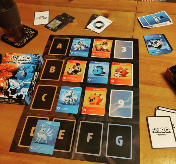 Tic Tac K.O: Dragons Vs Unicorns