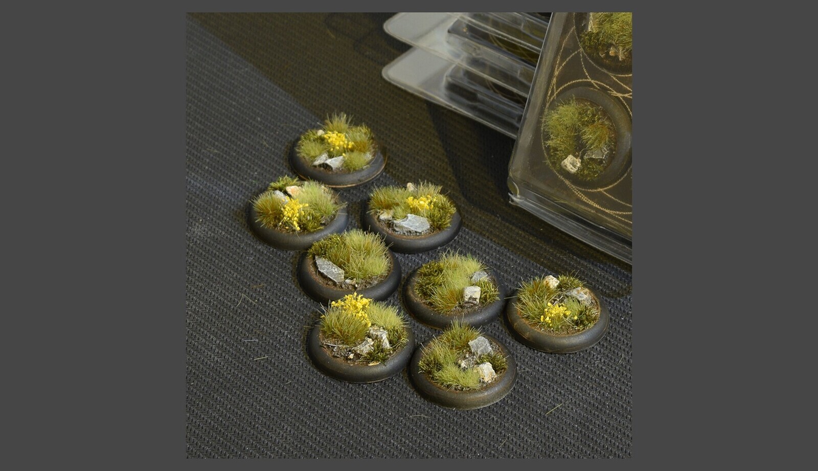 Highland Bases RoundLip 30mm (x8)