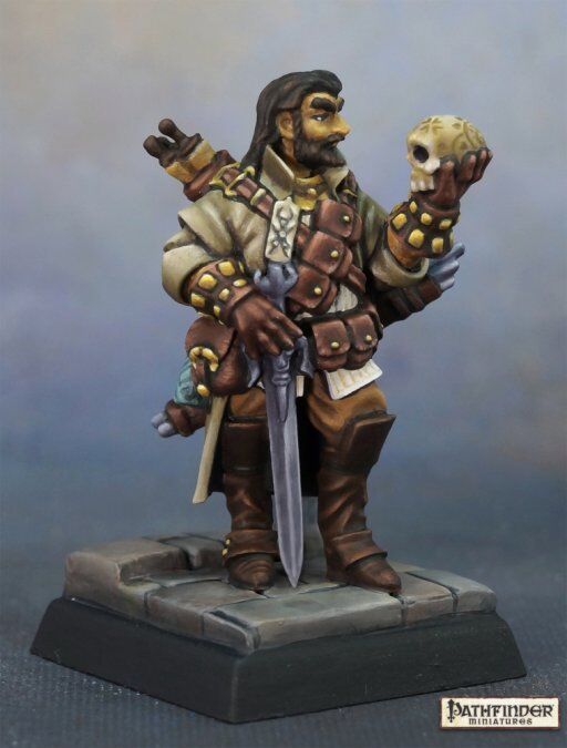 Reaper: Pathfinder Miniatures: Mavaro, Iconic Occultist (metal)