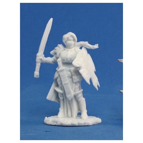 Reaper Bones: 77094 Trista, Female Warrior